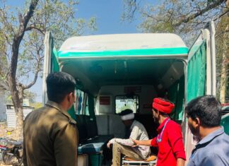 गार्ड की सतर्कता से घायल व्यक्ति को समय पर मिली मदद