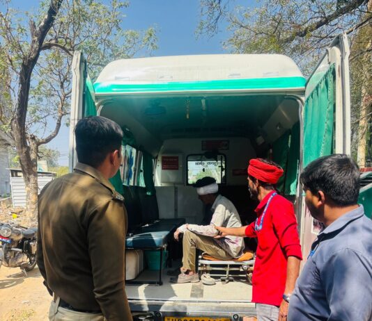 गार्ड की सतर्कता से घायल व्यक्ति को समय पर मिली मदद