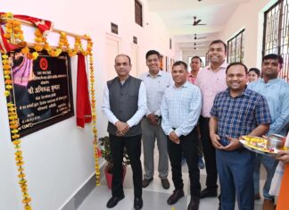 झांसी मंडल में रेल अधोसंरचना को मिला नया आयाम