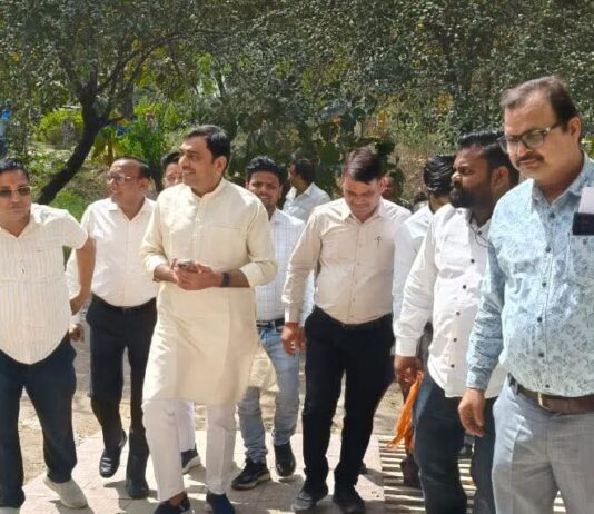 बड़ागांव ब्लॉक में विकास कार्यों की समीक्षा व नई योजनाओं पर मंथन