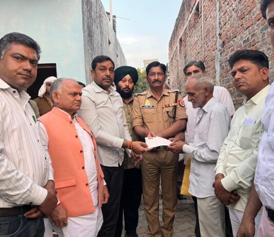 बबीना विधायक राजीव सिंह पारीछा द्वारा मानवता व संवेदनशीलता का सराहनीय उदाहरण प्रस्तुत किया