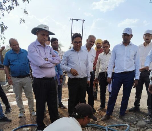 नव विद्युतीकृत ब्रॉड गेज थर्ड रेल लाइन पर 25 KV AC कर्षण वितरण प्रणाली का निरीक्षण