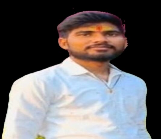 केरला एक्सप्रेस की चपेट में आने से ट्रेकमैन की मौत