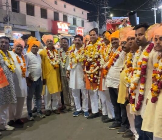 भक्त शिरोमणि मां कर्मा देवी की शोभा यात्रा ने किया नगर भ्रमण