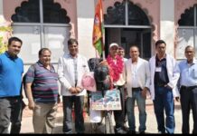 सामाजिक संदेशों के प्रचार-प्रसार हेतु ज्ञान सिंह की झांसी से एवरेस्ट की साइकिल यात्रा