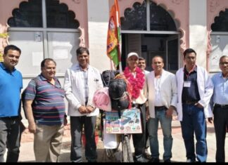सामाजिक संदेशों के प्रचार-प्रसार हेतु ज्ञान सिंह की झांसी से एवरेस्ट की साइकिल यात्रा