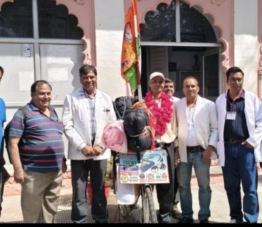 सामाजिक संदेशों के प्रचार-प्रसार हेतु ज्ञान सिंह की झांसी से एवरेस्ट की साइकिल यात्रा