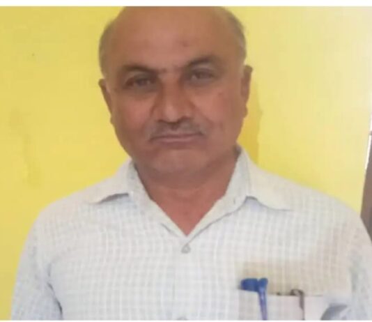 Jhansi स्कूल जा रहे शिक्षक की बाइक की टक्कर से मौत