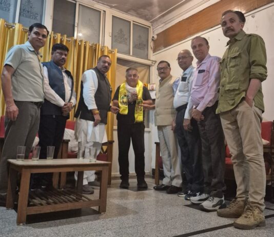 बुंदेलखंड विरासत बचाओ मंच ने राजा बुंदेला की गांव गांव यात्रा को समर्थन दिया