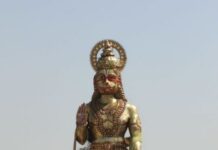 बुंदेलखंड में 51 फीट ऊंची अष्टधातु से निर्मित भगवान हनुमान की विशाल भव्य प्रतिमा