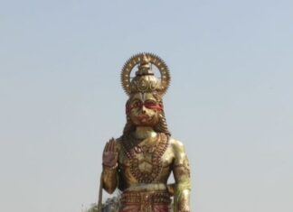 बुंदेलखंड में 51 फीट ऊंची अष्टधातु से निर्मित भगवान हनुमान की विशाल भव्य प्रतिमा