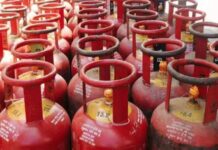 Jhansi डीजल, पेट्रोल एवं घरेलू गैस सिलेण्डर के मांग एवं आपूर्ति में कोई व्यवधान / रुकावट नहीं