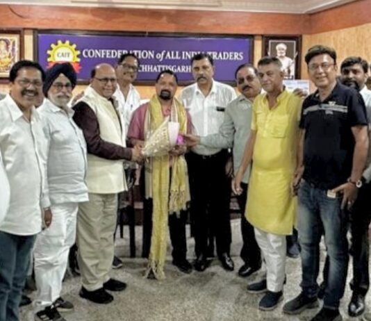 रायपुर, छत्तीसगढ़ में व्यापारी नेता संजय पटवारी हुए सम्मानित