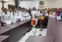 बीकेडी में वैल्यू एडेड कोर्स का समापन, विद्यार्थियों को प्रमाण-पत्र वितरित