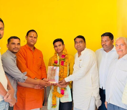 ऋषभ की सफलता अन्य विद्यार्थियों के लिए प्रेरणास्रोत : अमित साहू