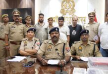 #Jhansi 100 करोड़ से अधिक के ऑनलाइन सट्टा/जुआ सिंडिकेट से जुड़े 03 शातिर गिरफ्तार