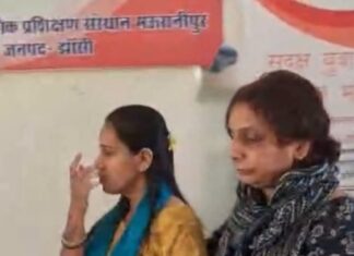 एंटी करप्शन टीम द्वारा मऊरानीपुर आईटीआई में रिश्वत लेते अनुदेशक को गिरफ्तार किया