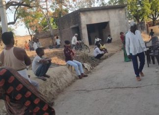 बच्चों के साथ सो रही महिला की गला रेत कर निर्मम हत्या
