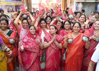 कलश यात्रा व ध्वजारोहण एवं मंडप उदघाटन के साथ पंचकल्याणक महोत्सव प्रारंभ