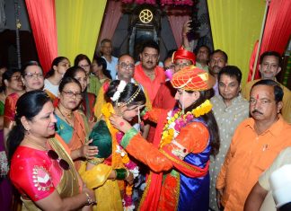 झांसी में धूमधाम से मनाई राजा और रानी की शादी की 184 वीं वर्षगांठ