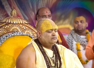 परमात्मा को सरल स्वभाव के लोग प्रिय हैं: राधामोहनदास