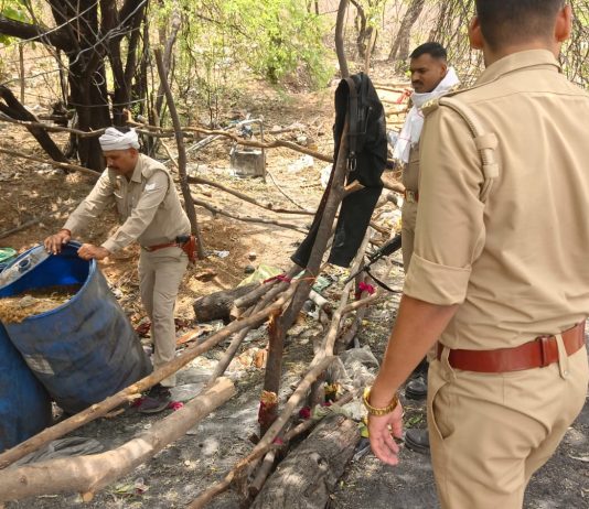 आबकारी, 205 लीटर अवैध शराब बरामद, 2400 किग्रा लहन नष्ट
