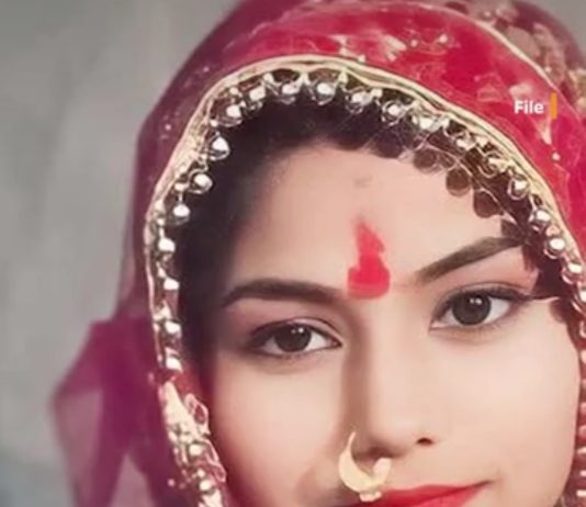 मायके में 4 मौतों से सदमे में आई युवती ससुराल में फंदे पर लटकी