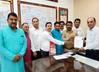 व्यापारियों की मांग पर झांसी में रेल व्यापारी सहायता केंद्र व शिकायत केंद्र की व्यवस्था