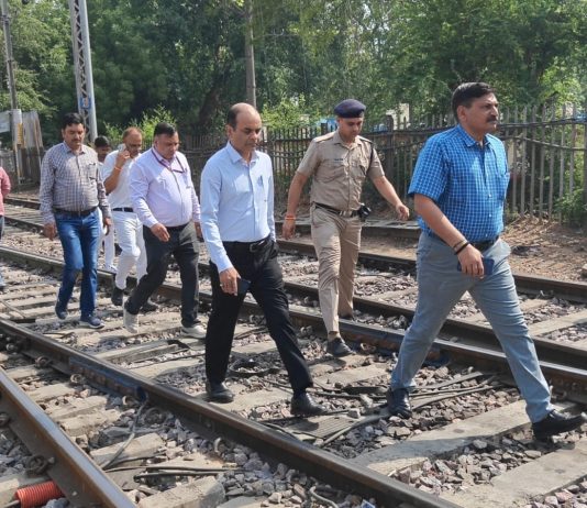 GM NCR का झांसी मंडल दौरा : झांसी परिक्षेत्र व झांसी स्टेशन का व्यापक निरीक्षण