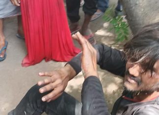 नाबालिग लड़की को बहला-फुसलाकर ले जा रहे युवक को पकड़ कर धुनाई