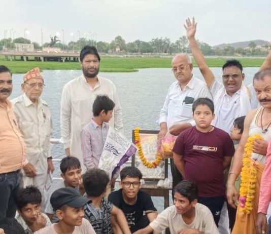 वीरांगना महारानी लक्ष्मीबाई के बलिदान दिवस की पूर्व संध्या पर किया दीपदान