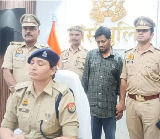 40 लाख रुपए का बैंक फ्राड कर मालाबार और कल्याण ज्वेलर्स से खरीदे थे जेवरात