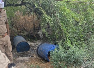 आबकारी टीम द्वारा 375 लीटर कच्ची शराब बरामद