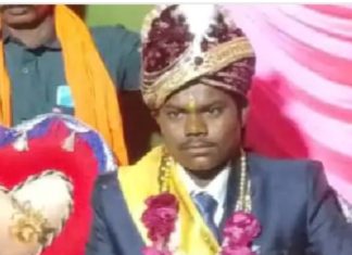 सहेलियों को पार्टी के लिए पत्नी की 25 हजार की डिमांड पूरी नहीं कर पाया, जान दे दी