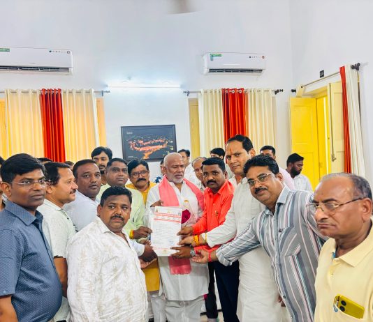 साहू समाज ने झांसी में मां कर्मा धाम के लिए 2 एकड़ जमीन मांगी