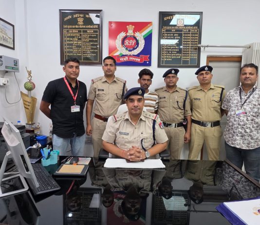 रेल इंजन से चुराई गई अल्टरनेटर केबल कबाड़ी की दुकान से बरामद