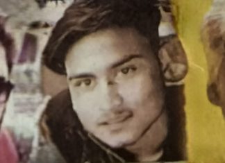 ओवर ब्रिज पर बाइक व स्कूटी की भिड़ंत में दो युवकों की मौत