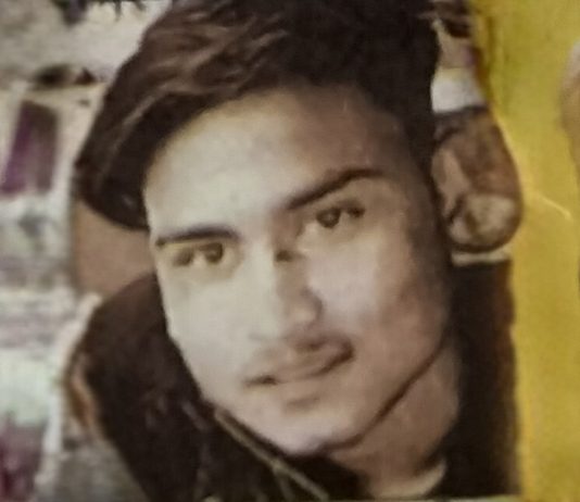 ओवर ब्रिज पर बाइक व स्कूटी की भिड़ंत में दो युवकों की मौत