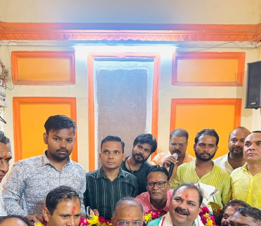 राम जानकी मंदिर में साहू समाज ने किया भाजपा क्षेत्रीय अध्यक्ष रामकिशोर साहू का अभिनंदन