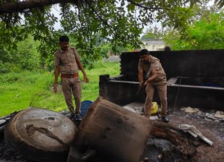 आबकारी अभियान में कच्ची शराब बरामद, एक हजार किलो लहन नष्ट