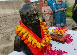 चिन्मय अमृत यात्रा : पादुका पूजन, छात्र संवाद व विविध कार्यक्रम हुए