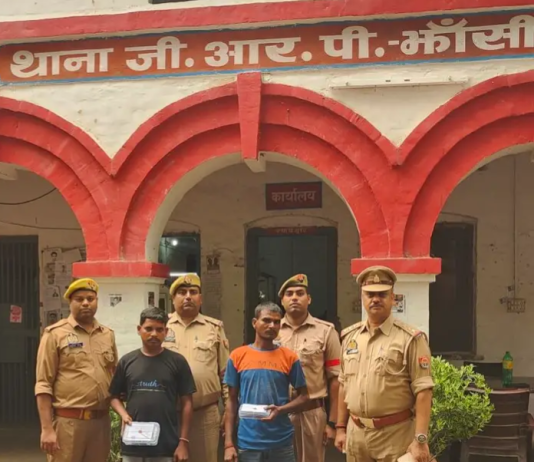 जीआरपी ने दबोचे चोरी के मोबाइल फोन सहित दो आरोपी