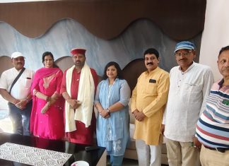 हिंदी का संरक्षण व संवर्धन करना हर भारतीय का कर्तव्य – डॉ. श्रीप्रकाश मिश्र