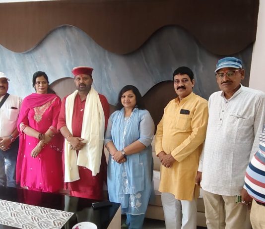 हिंदी का संरक्षण व संवर्धन करना हर भारतीय का कर्तव्य – डॉ. श्रीप्रकाश मिश्र