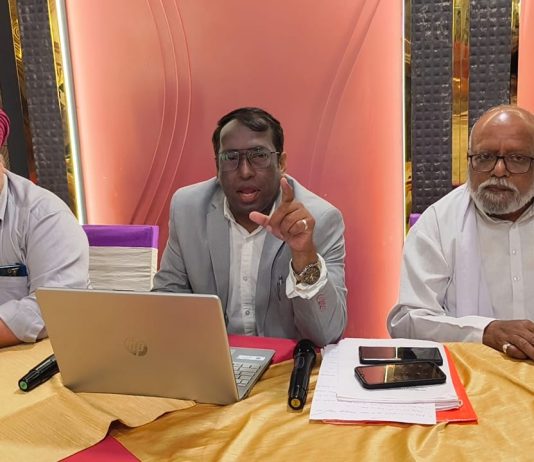 पहुंज नदी के अस्तित्व को बचाने 14 सरकारी विभागों व बिल्डर्स को नोटिस