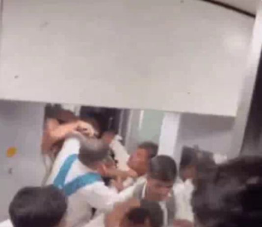 वीडियो वायरल : गीता जयंती एक्सप्रेस में महिला की पिटाई, जांच जारी