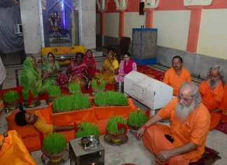 साधकों की कठौर साधना, शरीर पर ज्वारे बोए