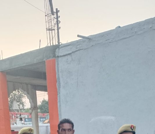 लड़कियों से अश्लील हरकत करने वाले मनचले को ए़टीरोमियो टीम ने दबोचा