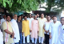 बुंदेलखंड राज्य अनशनकारियों को सोते में उठा ले गई पुलिस