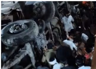 बेकाबू ट्रक ने 41 श्रद्धालुओं को रौंदा, 16 मौतें, 26 घायल